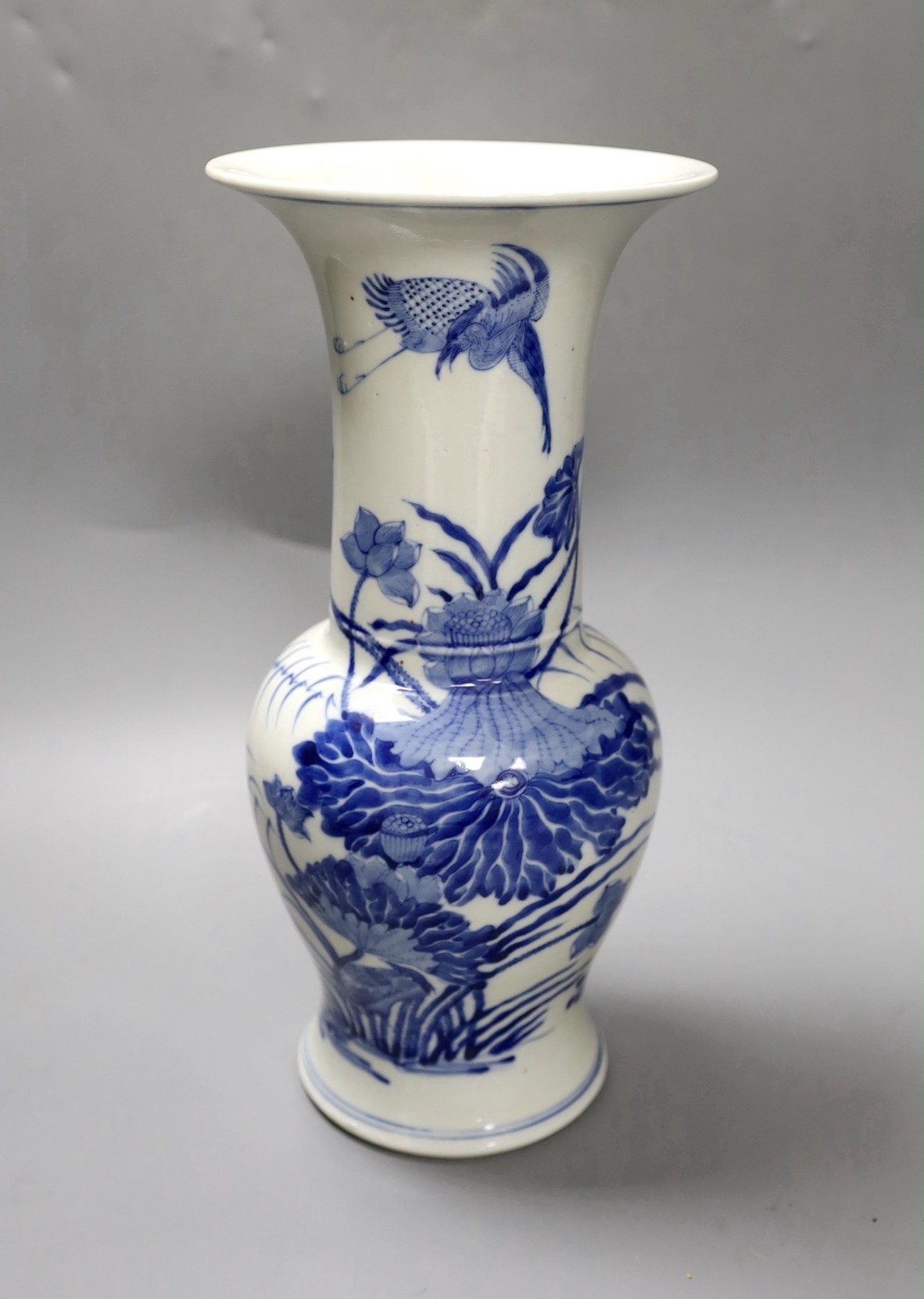 A Chinese blue and white yen yen vase 33cm